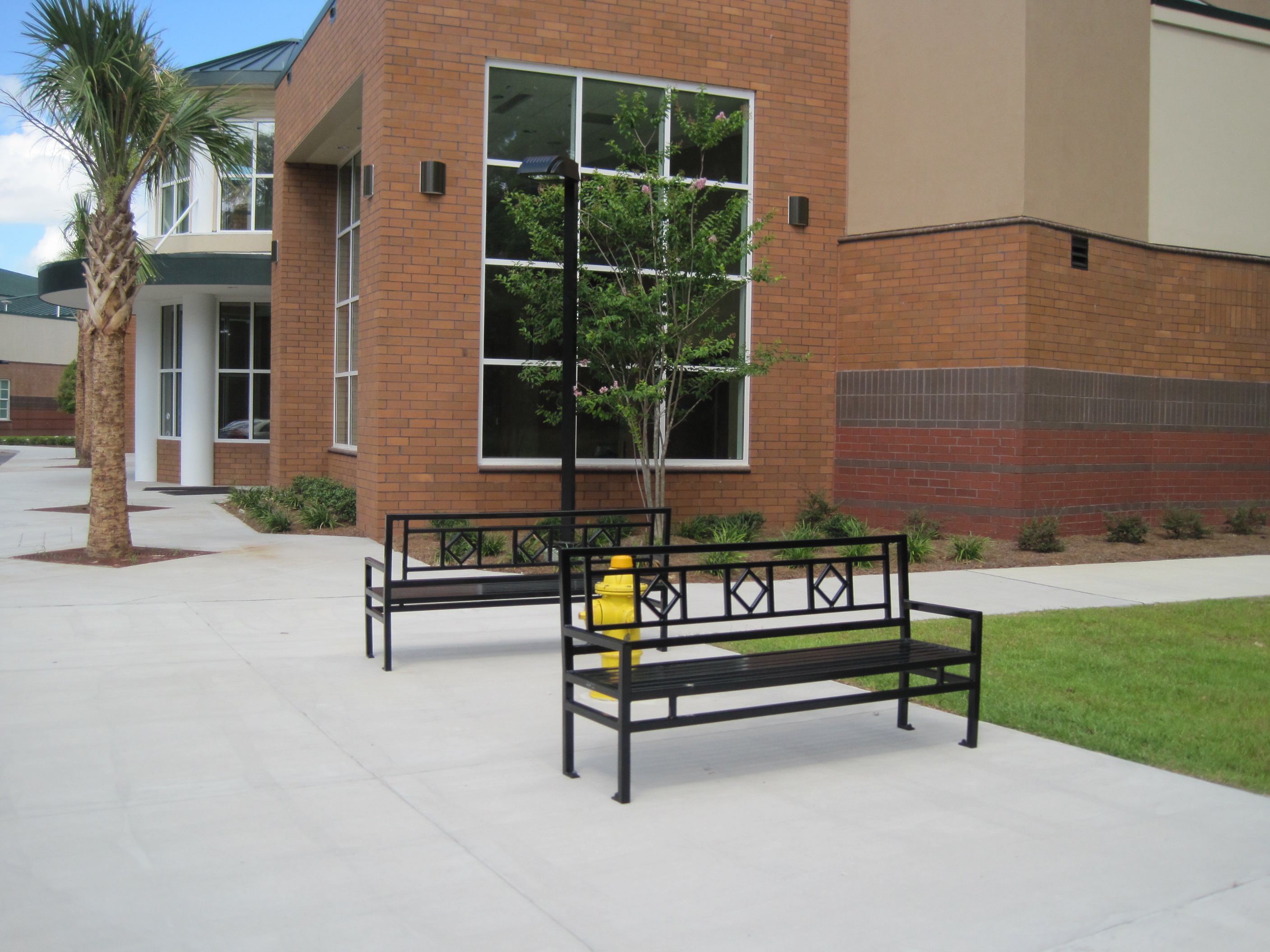 Artisan Bench With Back | Keystone Ridge Designs