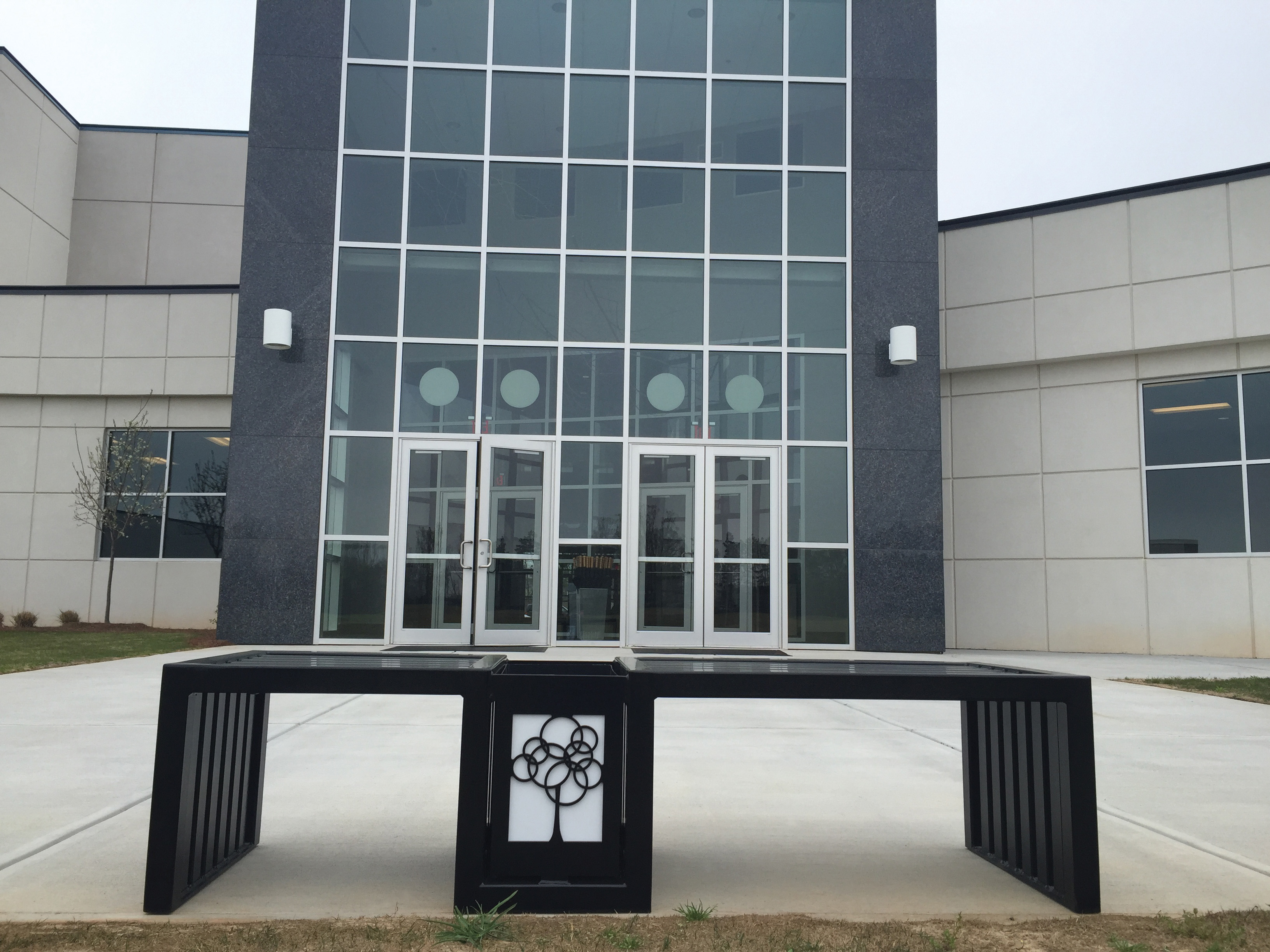 Plaza Bench Without Back | Keystone Ridge Designs